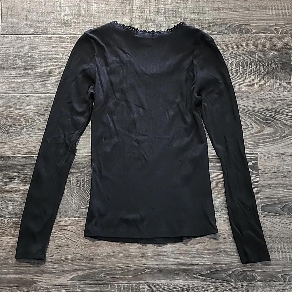 🌹 Active Basic Ribbed Knit Tee 🌹 - Picture 4 of 4